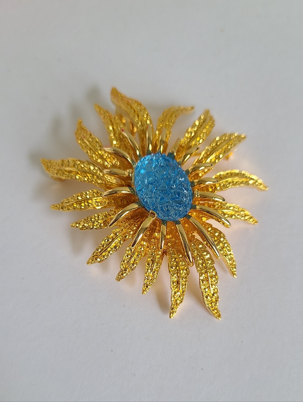 Vintage IVANA Trump Gold Aster Star Flower Blue Stone Large Statement Brooch Pin